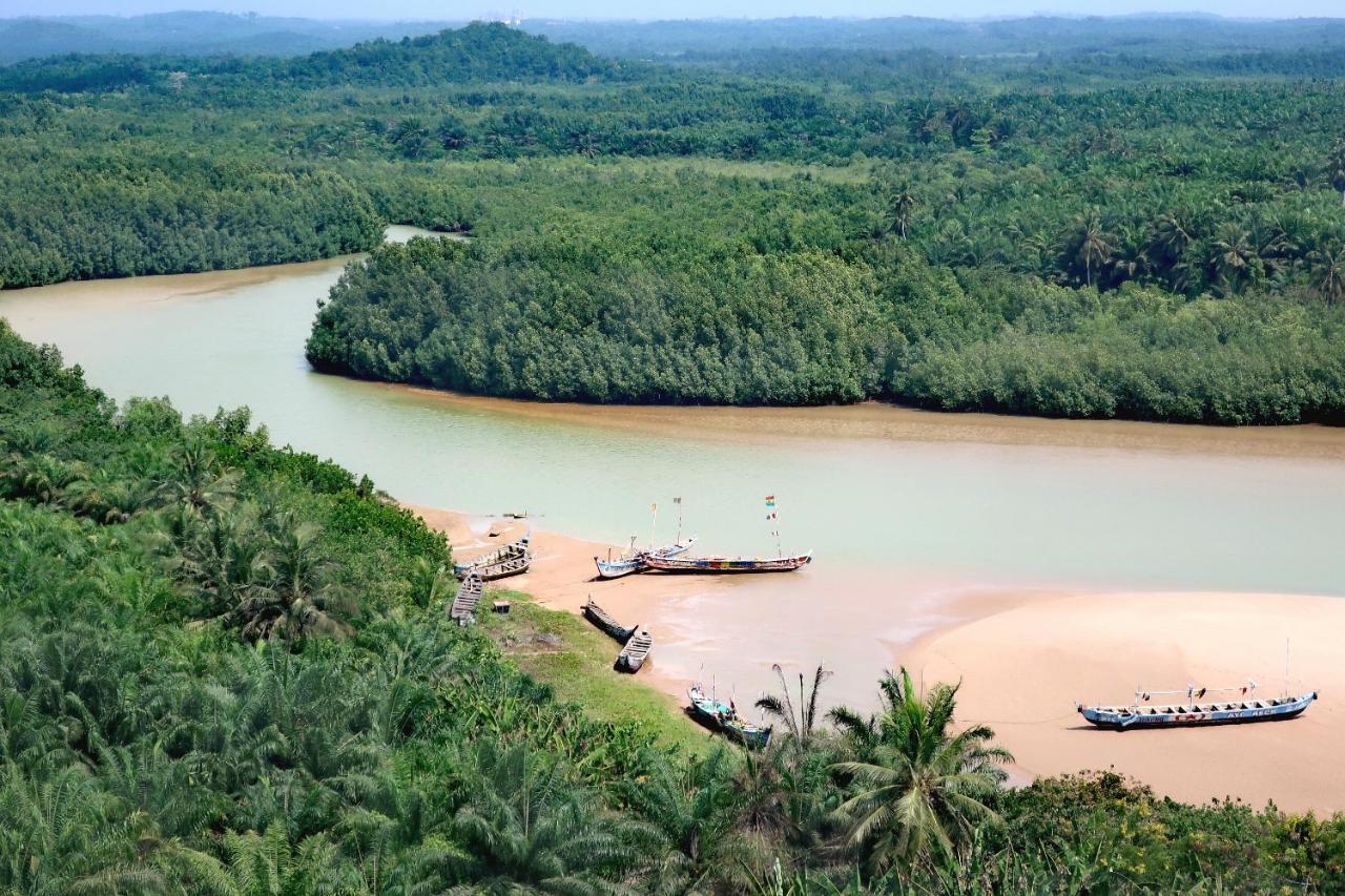 Afro Beach Eco Resort Butre Bagian luar foto