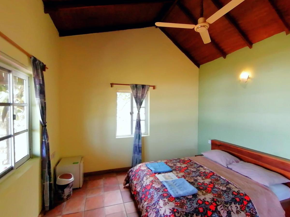 Afro Beach Eco Resort Butre Bagian luar foto