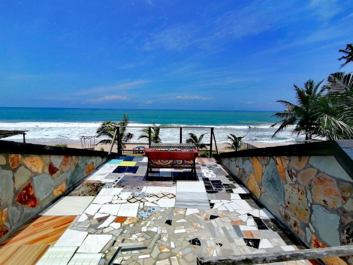 Afro Beach Eco Resort Butre Bagian luar foto