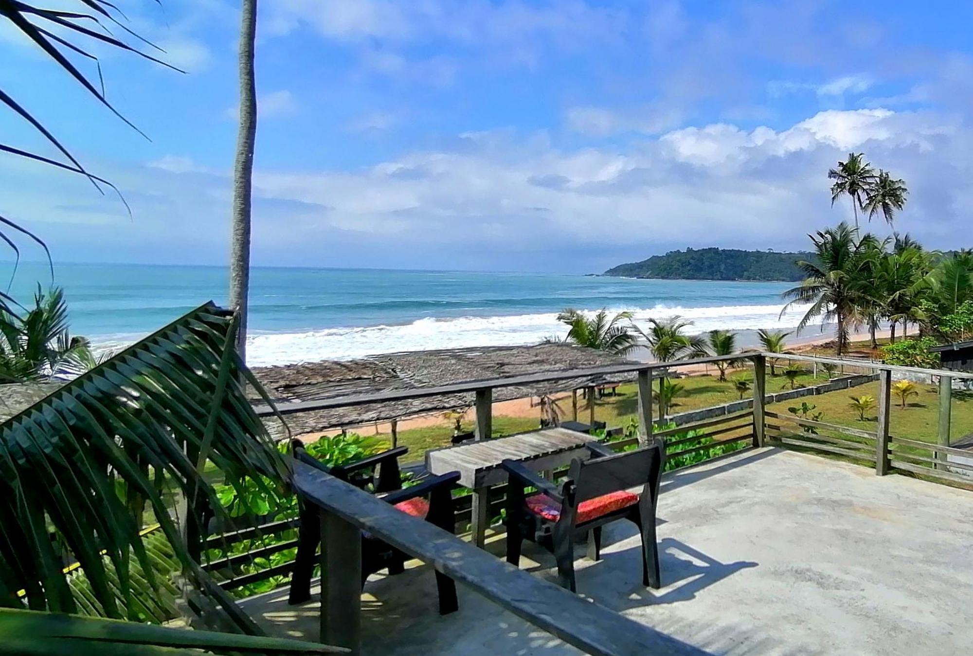 Afro Beach Eco Resort Butre Ruang foto