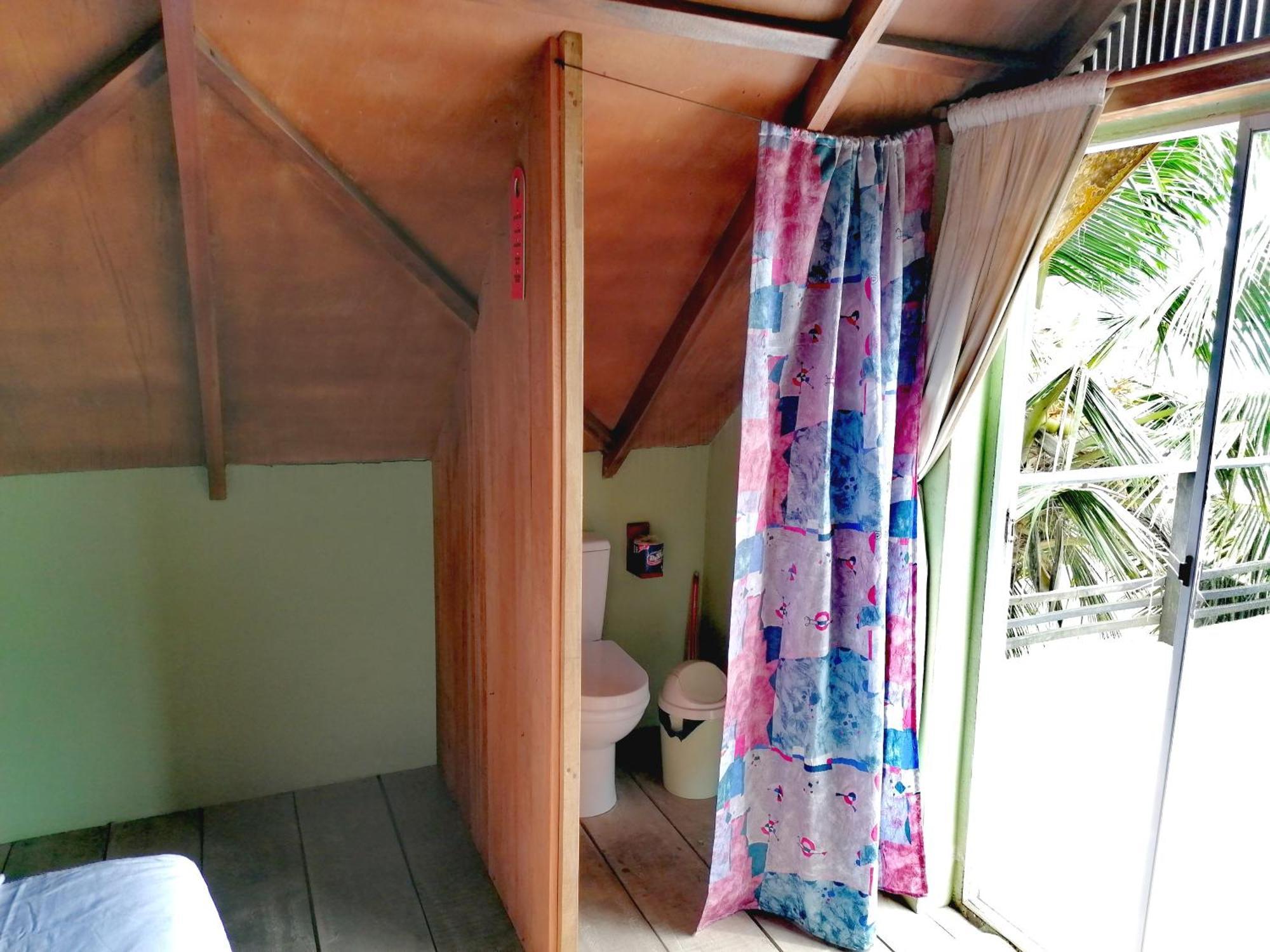 Afro Beach Eco Resort Butre Ruang foto