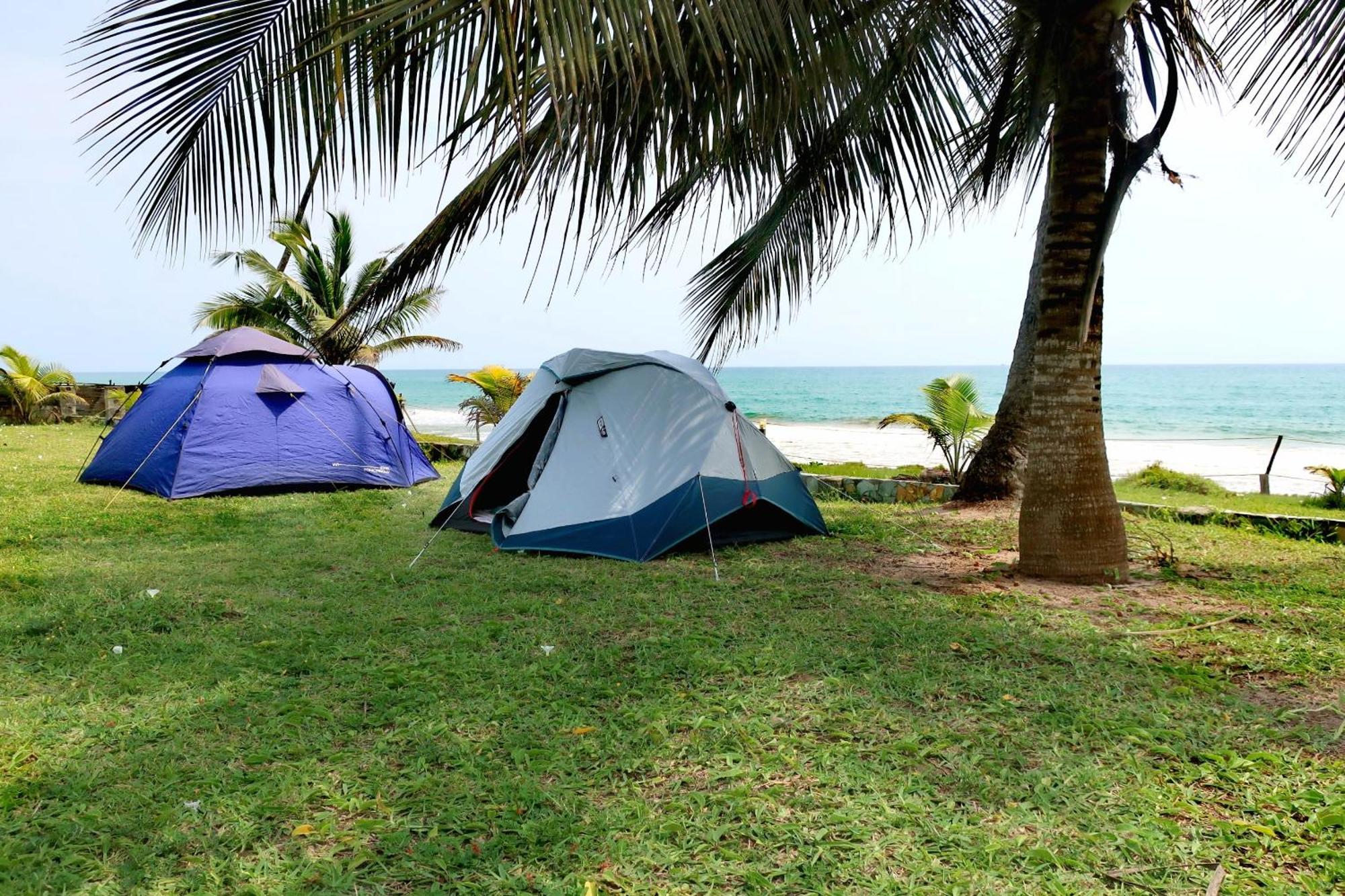 Afro Beach Eco Resort Butre Bagian luar foto