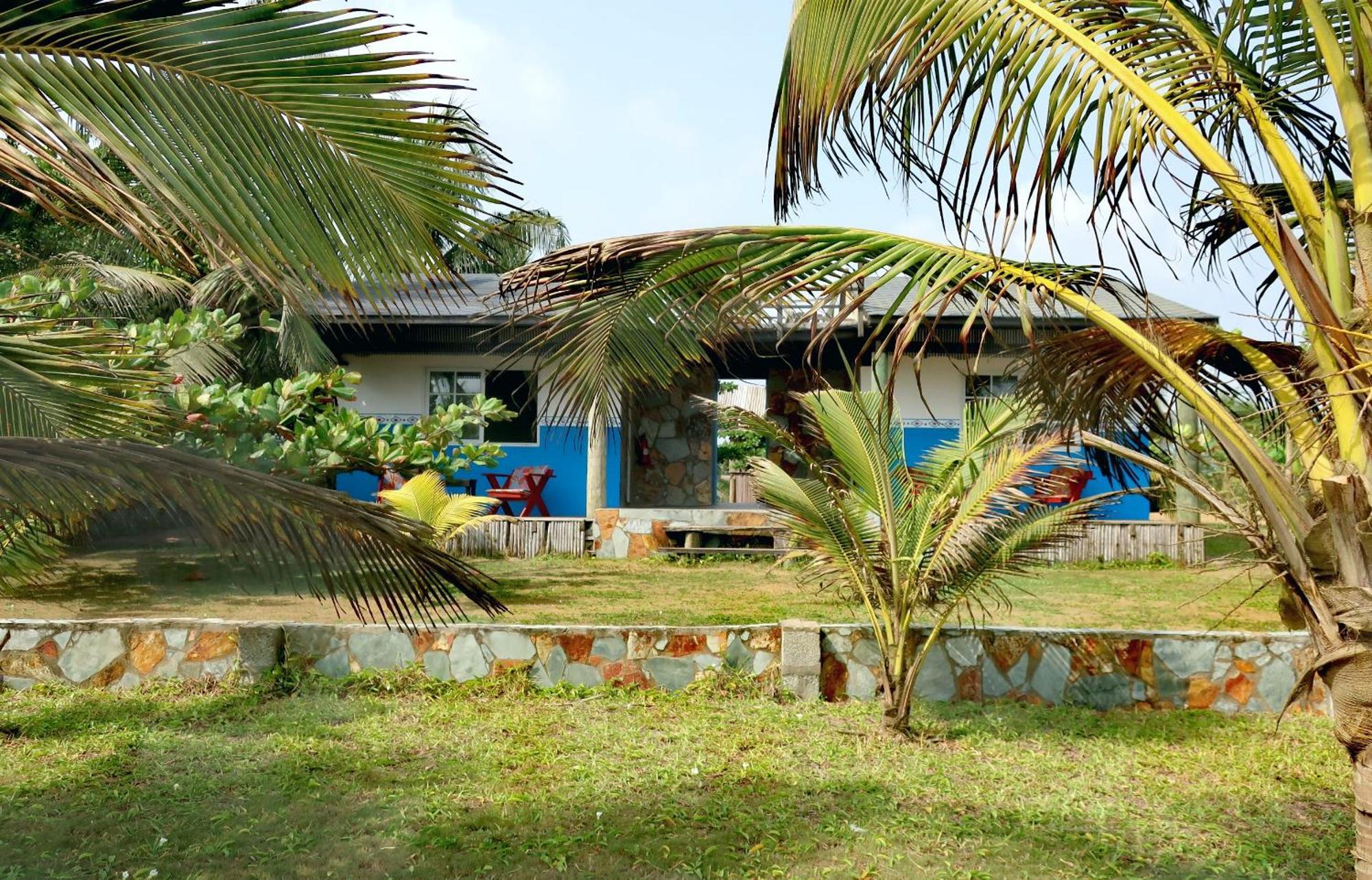 Afro Beach Eco Resort Butre Ruang foto