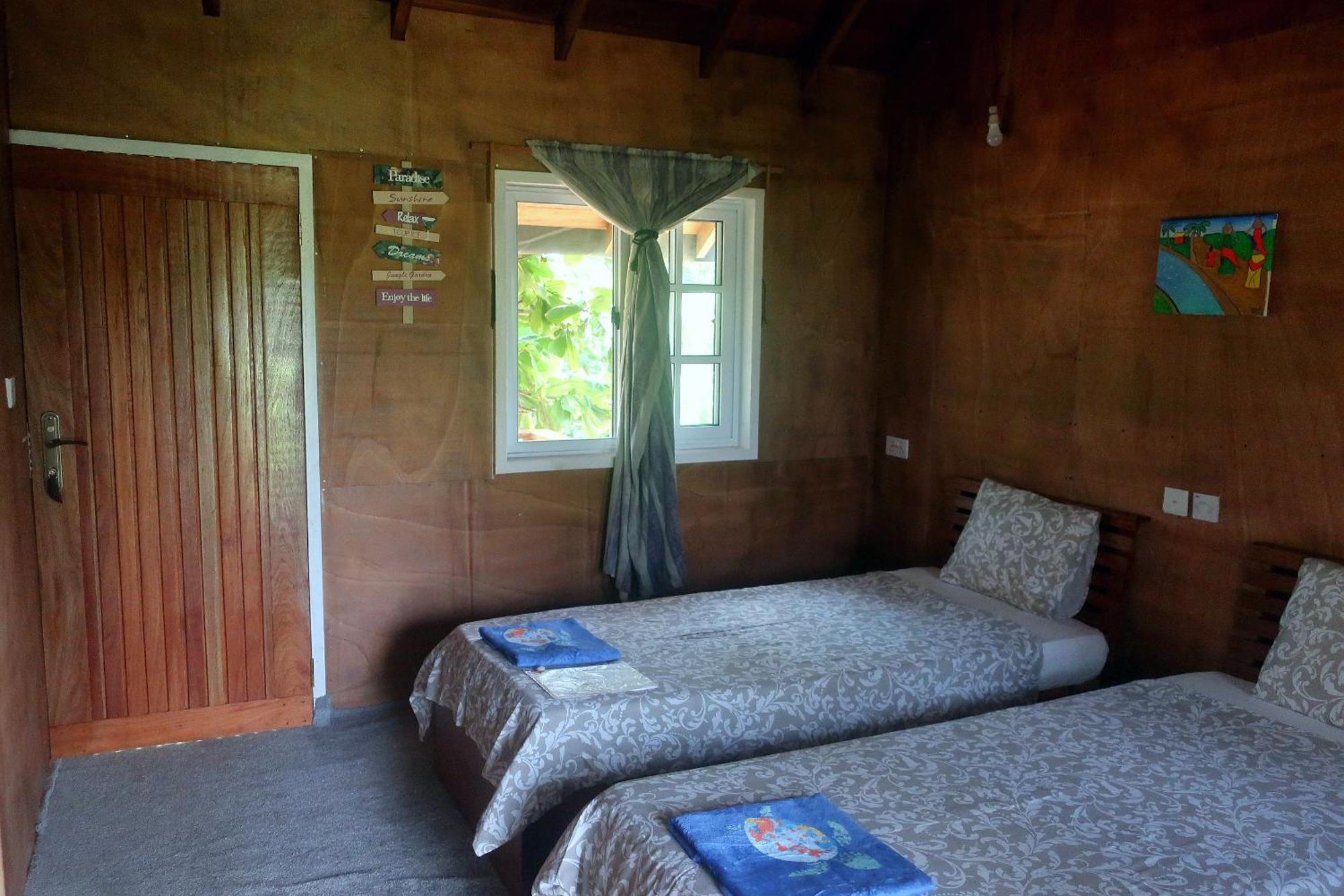 Afro Beach Eco Resort Butre Ruang foto